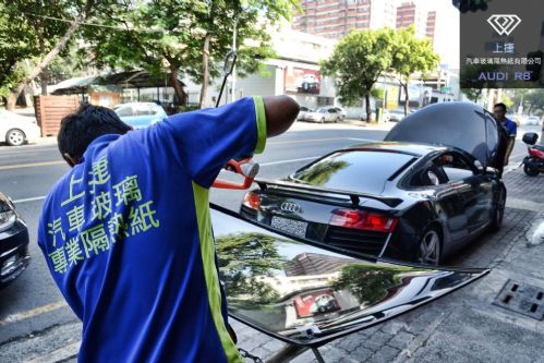 使用汽車玻璃專用PU膠