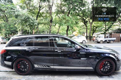 BENZ C63S AMG