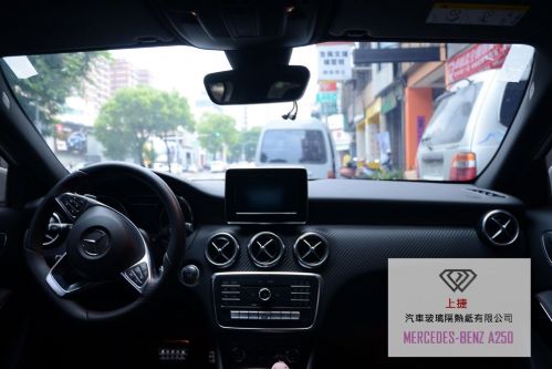 桑瑪克XC40前擋隔熱紙由車內看出去的實拍