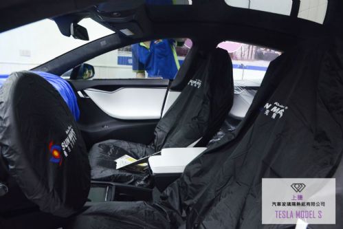 細心施工中