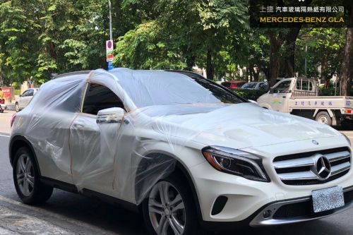 BENZ GLA 前門玻璃刮傷修復